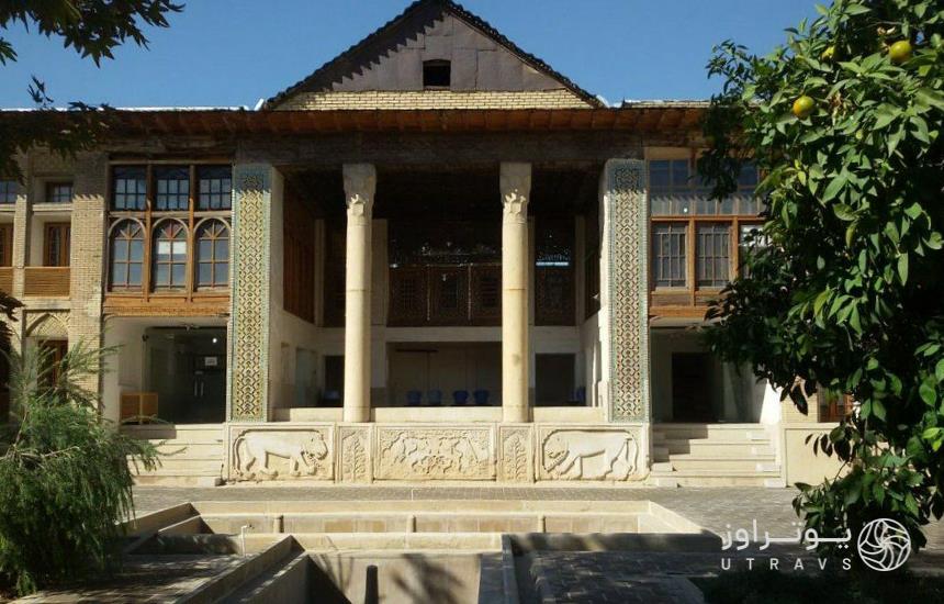 عکس قسمت غربی خانه محتشم شیراز